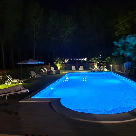 Rb ベッド・アンド・ブレックファスト 3*