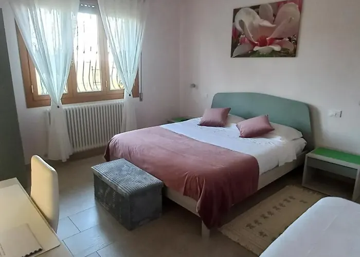 Rb Bed & Breakfast 3*